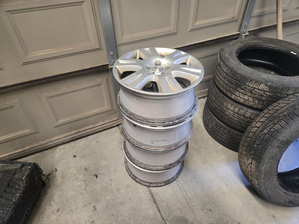 Set of Subaru 16" Alloy Wheels