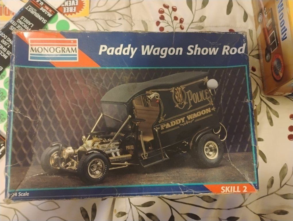 Monogram Paddy Wagon Show Rod 1:24 Scale Model Kit Skill 2 Vintage