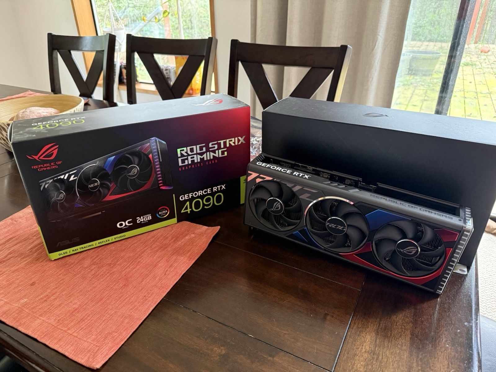 ASUS ROG Strix GeForce RTX 4090 OC 24GB GDDR6X RGB DLSS Ray Tracing PCIe 4.0 x16