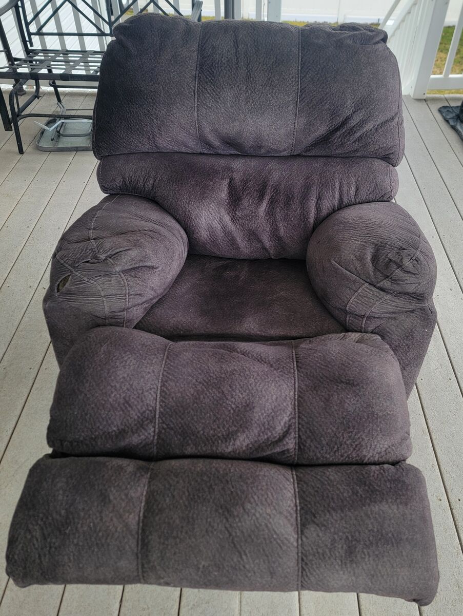 Rocker/Recliner Overstuffed