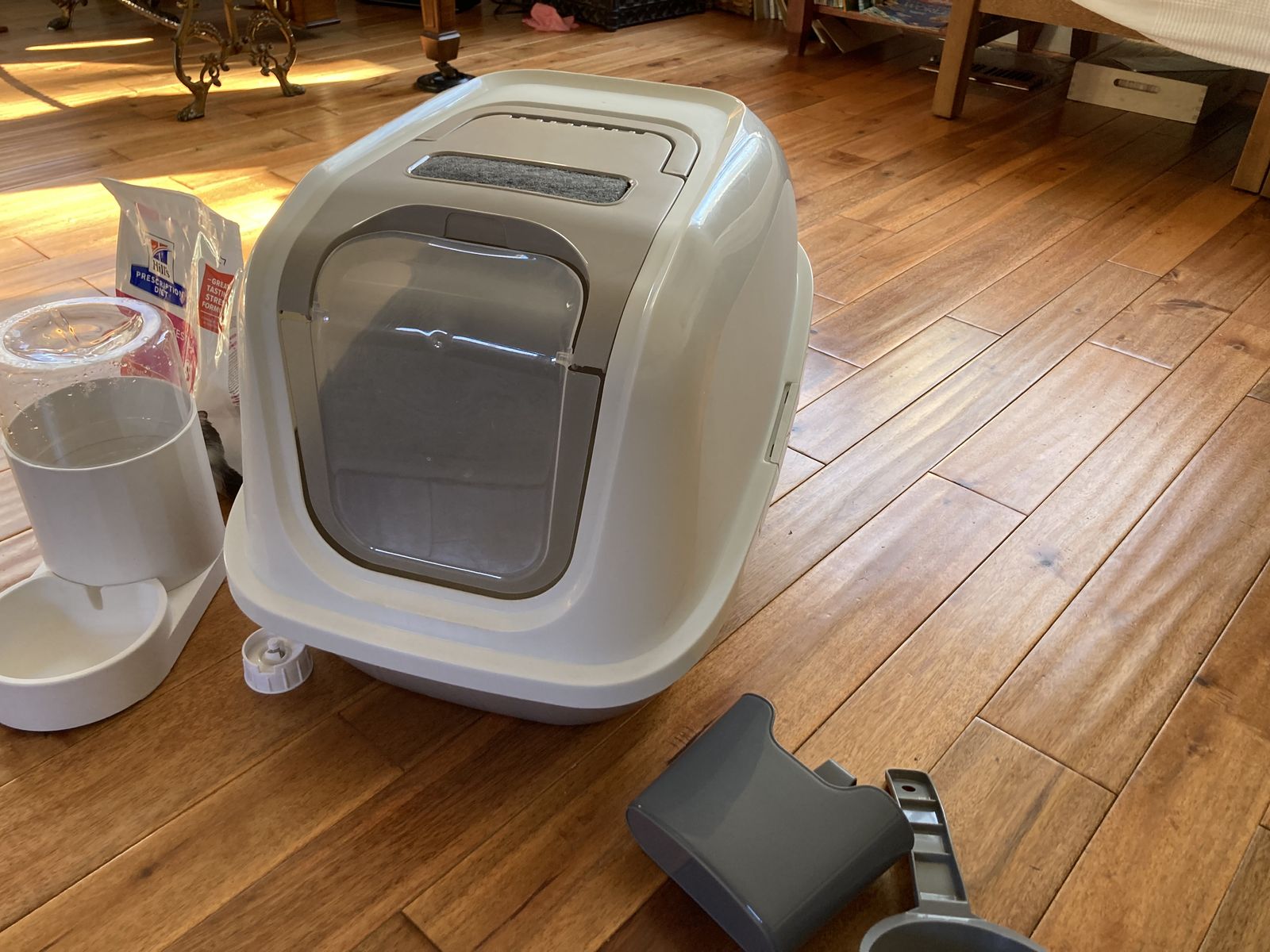 Cat Gear and 15 Lbs Food, Automatic Waterer