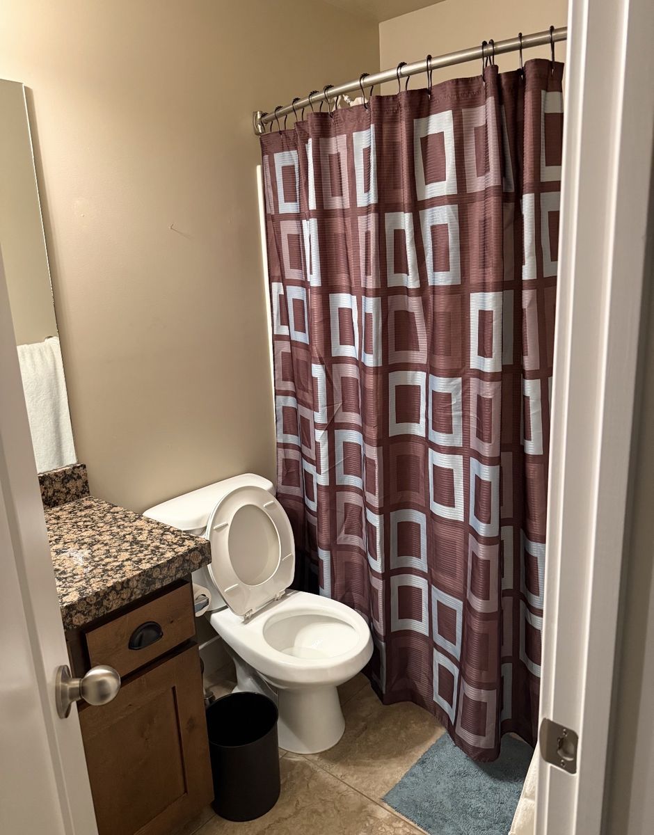 Main image 5
