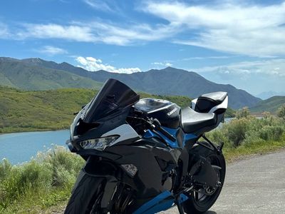2022 ZX6R