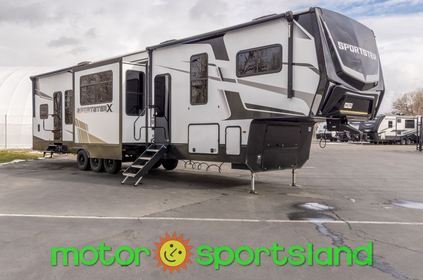 2025 Kzrv Sportster 3915X Toy Hauler Garage