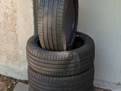 Set of 4 Like New Michelin Primacy MXM4 235/45R18 Tires w/ Acoustic Foam