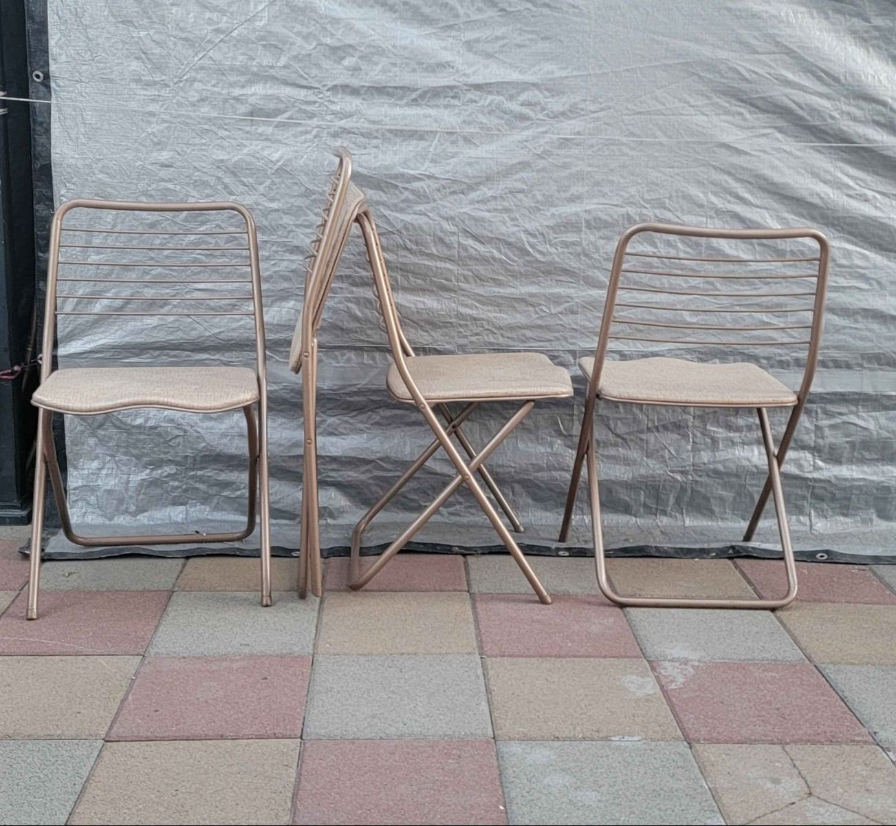 4 Vintage Mid-Century Modern Folding Chairs