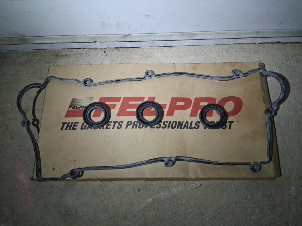 00-08 Hyundai v6 valve cover casket