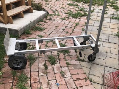 Heavy duty aluminum hand truck
