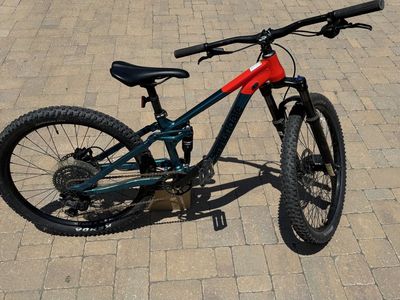 Cannondale Full Suspension Mountain Bike - 26”