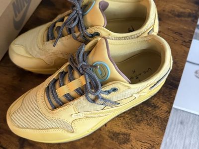 Travis Scott Air Max 1 Saturn Gold Size 9