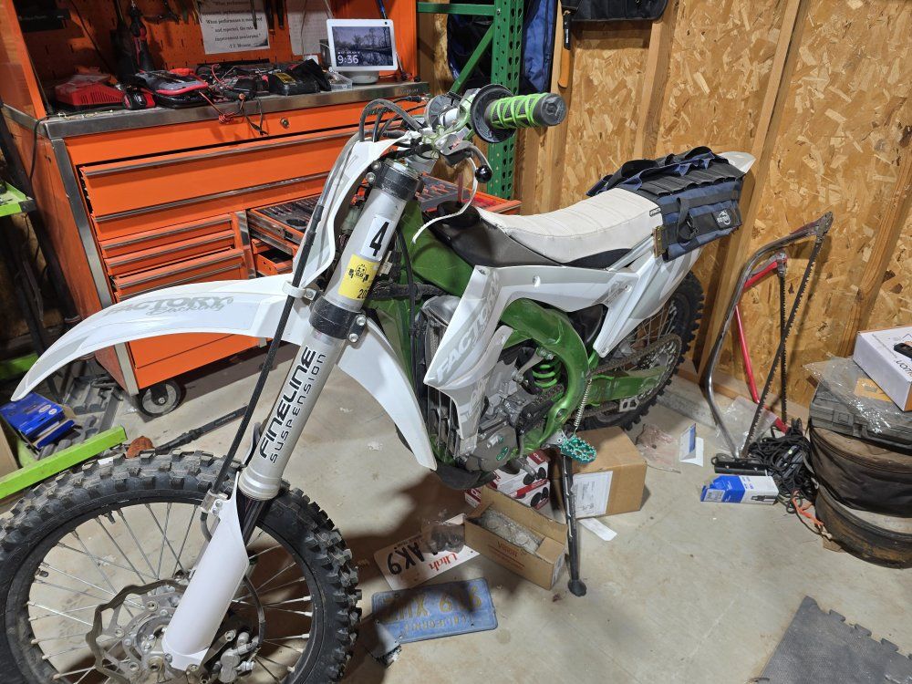 Main image 3
