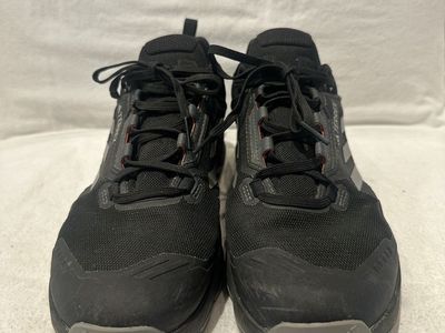 Adidas Terrex men’s size 11 black textile trail shoes
