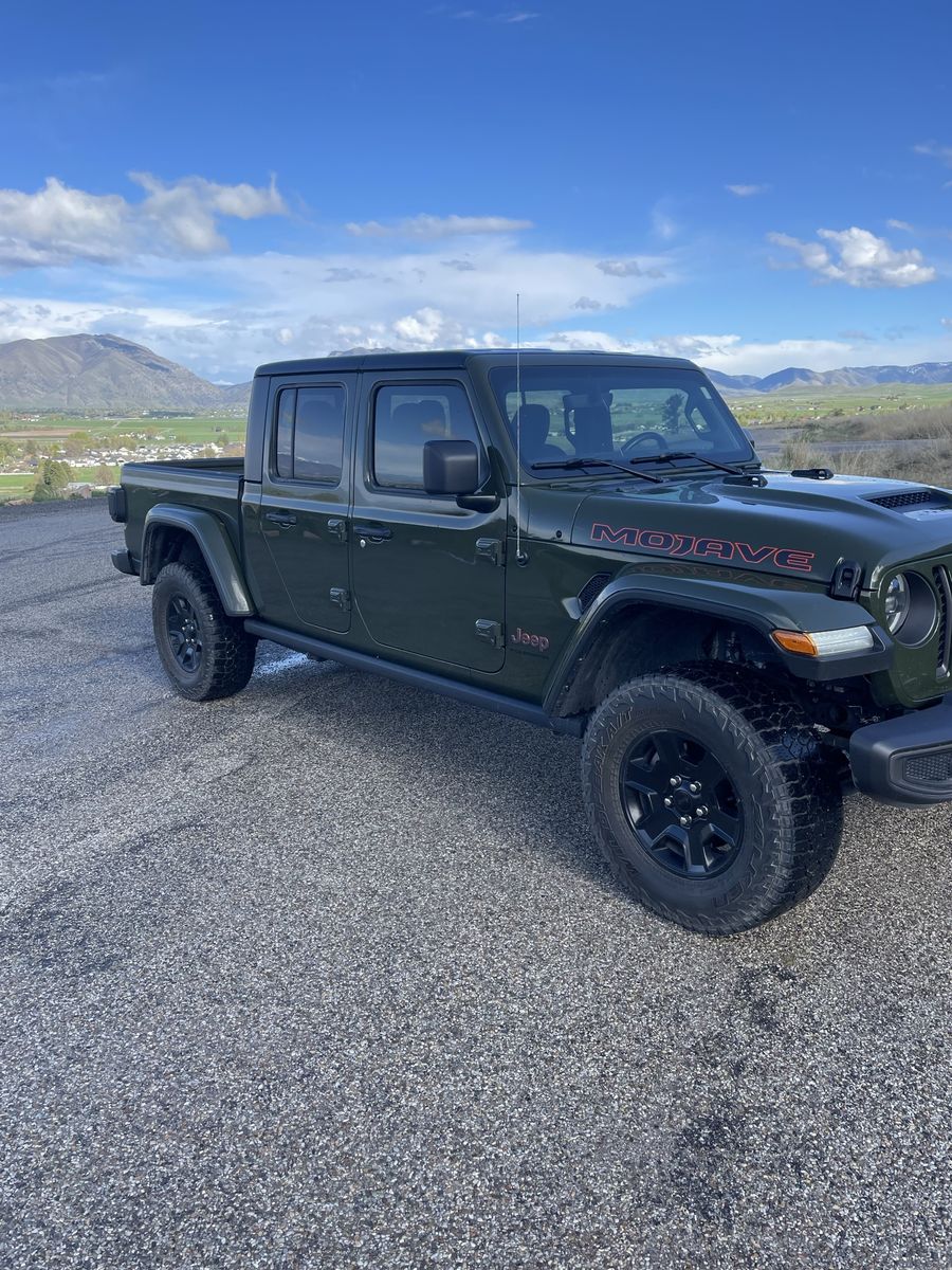 2023 Jeep Gladiator Mojave