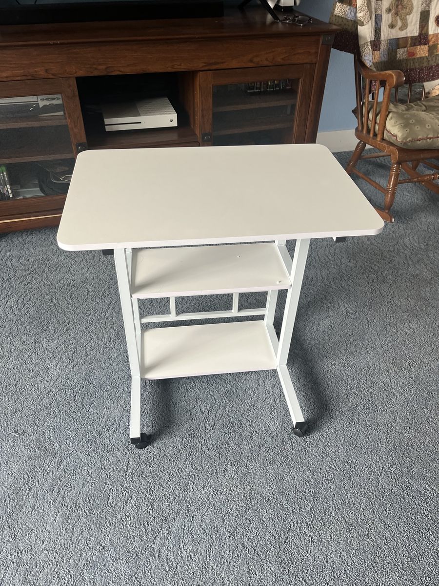 Height-Adjustable Mobile Computer Desk Laptop Table