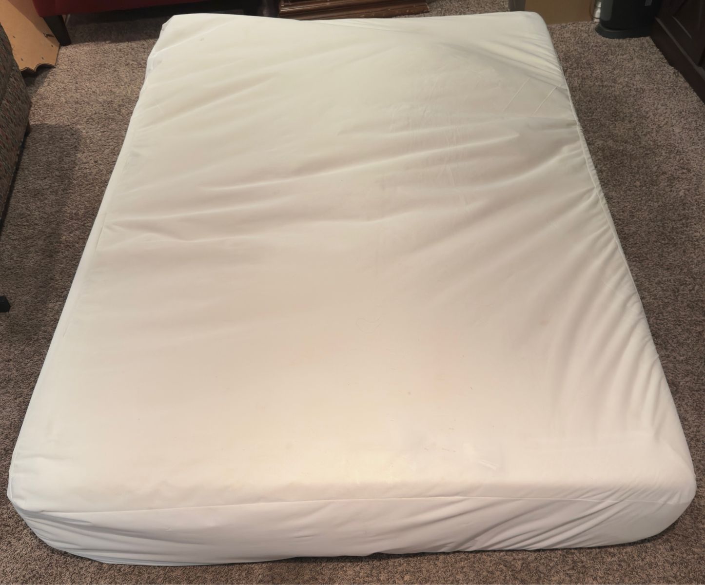 Metal Platform Bed Frame with Full Mattress