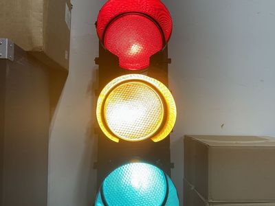 12" Glass Lens Traffic Signal