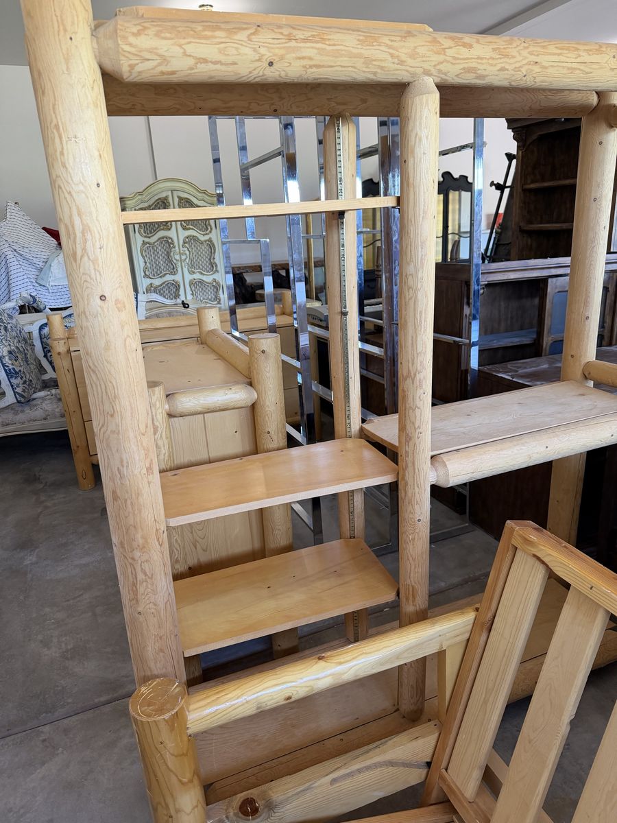 Main image 4