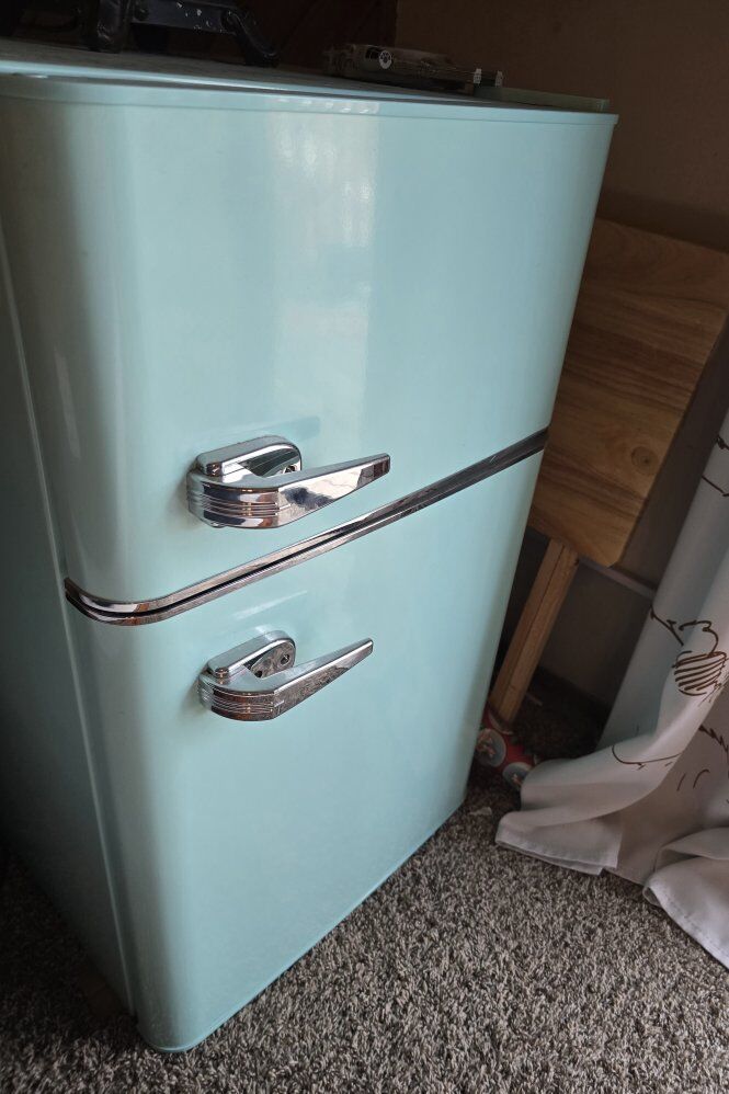Insignia Turquoise Retro Mini Fridge