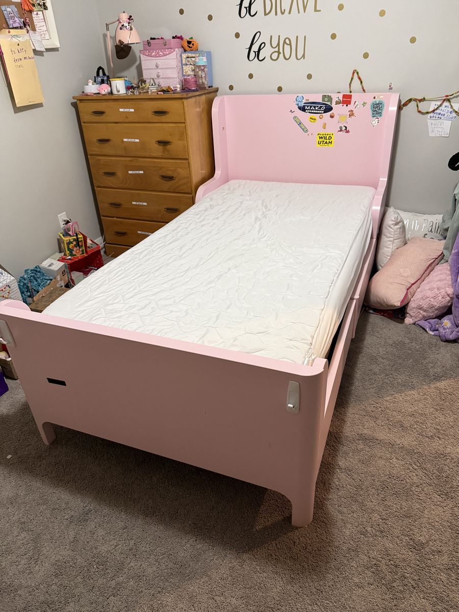 Ikea Kids Beds (twin)