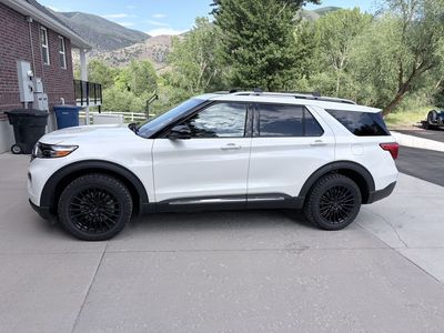 2022 Ford Explorer Hybrid Limited