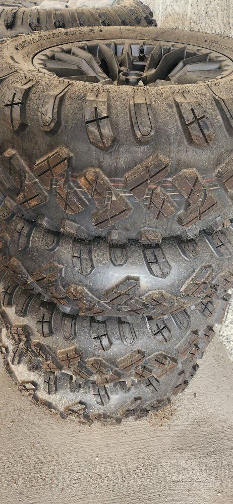 BRAND NEW Kenda Klever R/T 28x9.00R15/28x11.00R15 UTV/ATV Tires and Wheels