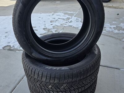 275/50R21 Pirelli Scorpion Winter tire like new