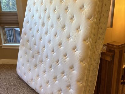 King mattress Serta Perfect Day