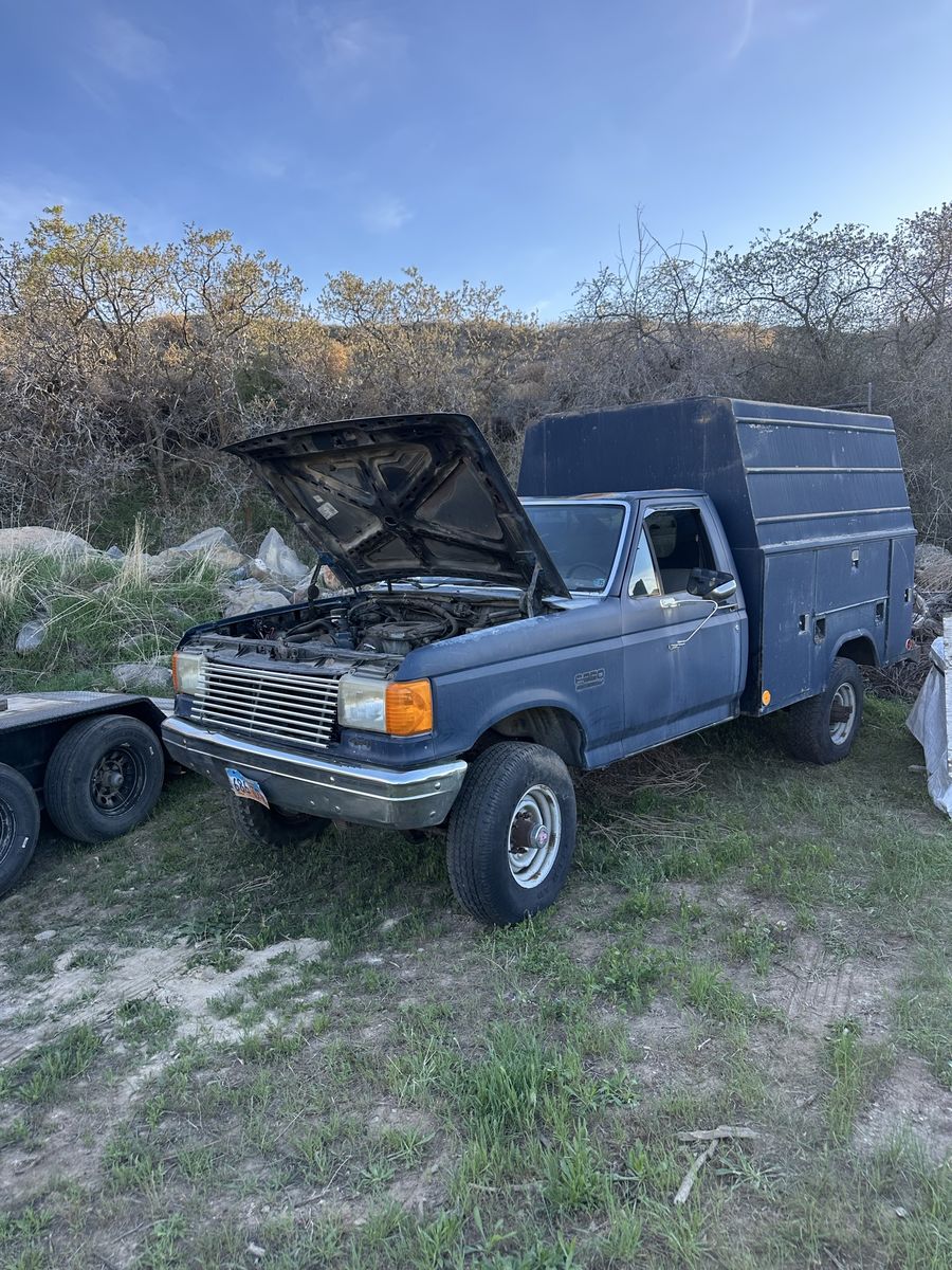 1987 Srw F350  5 Speed 460 Carburetor 4x4 Dana 60