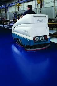TENNANT FLOOR SCRUBBER 36 INCH SCRUB PATH BATTERY POWERED 36 VOLT