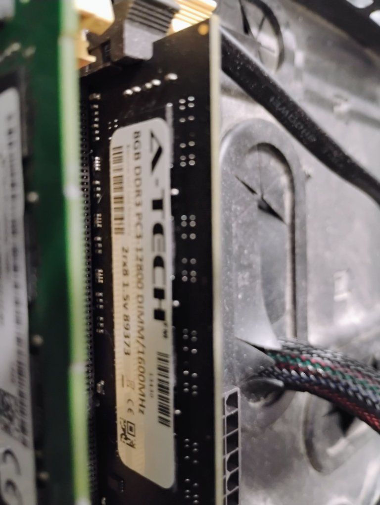 Asus motherboard,i7 4790, 16 GB ram, 500 w psu