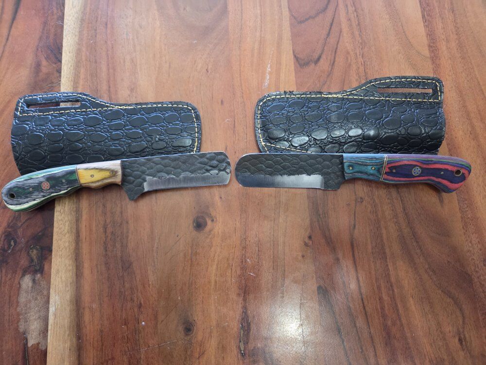 Two Round Tip Knives