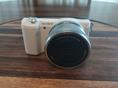 Sony a5100 Mirrorless Digital Camera with 16-50mm Kit Lens Battery and Wired power supply included