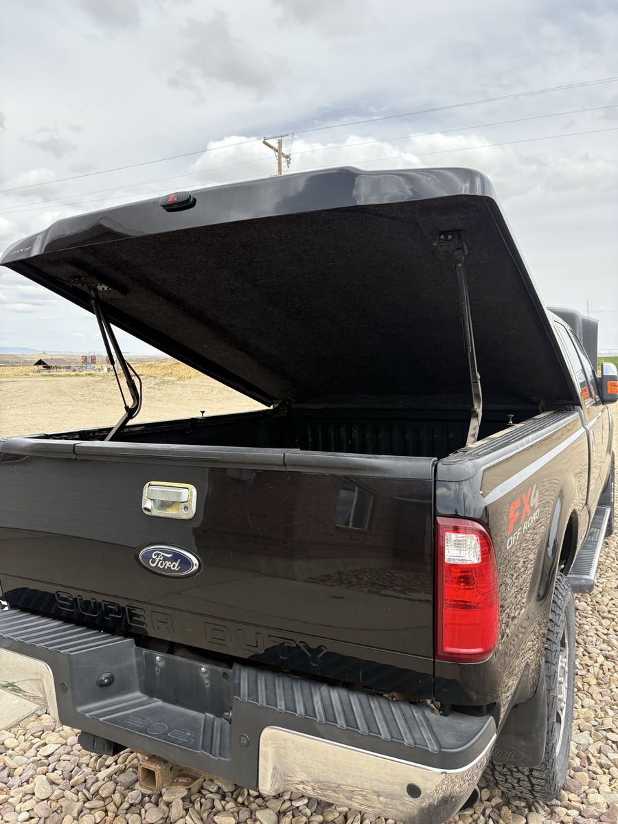 Ford Short Bed Tonuea Cover