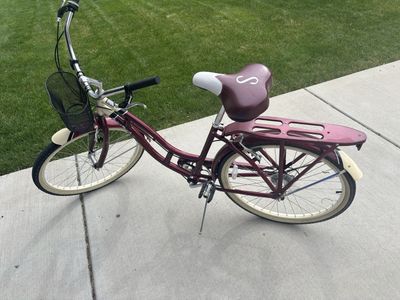 Schwinn beach cruiser