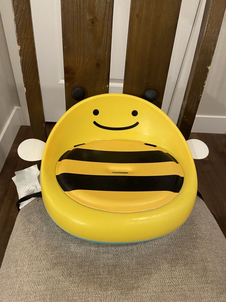 Skip Hop Zoo Booster Seat