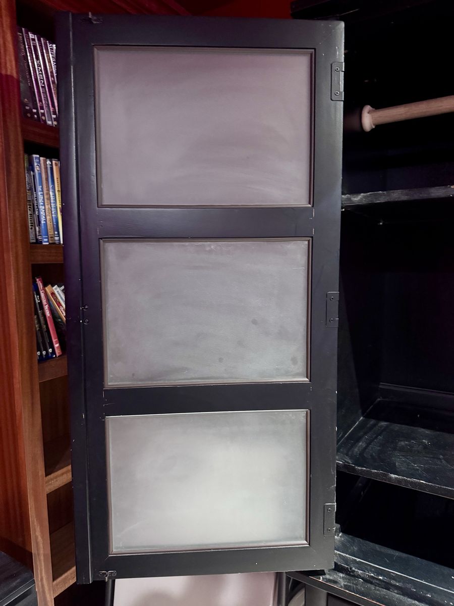 Main image 6