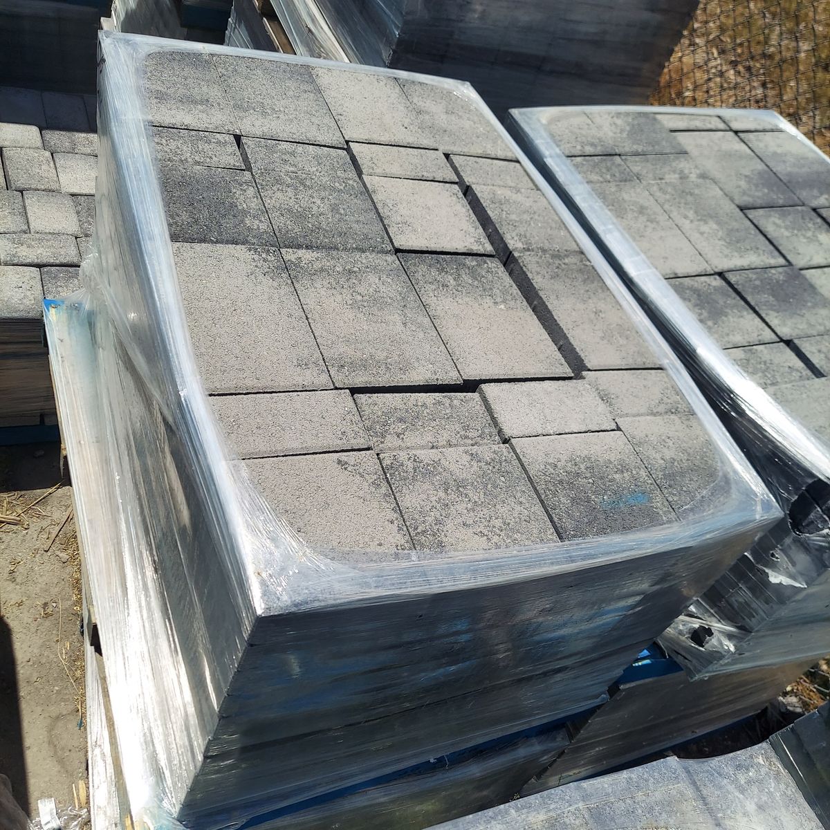 STARDUST ENCORE PAVERS (8x12,8x8,4x8)
