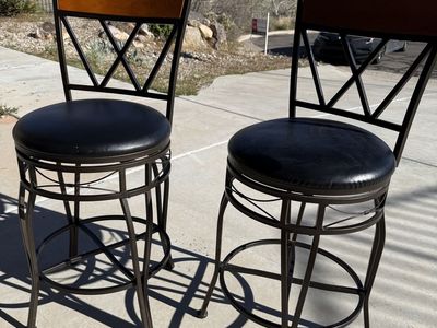 Stylish Counter Height Bar Stools – Set of 2