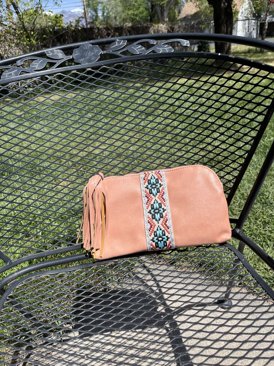 Wristlet