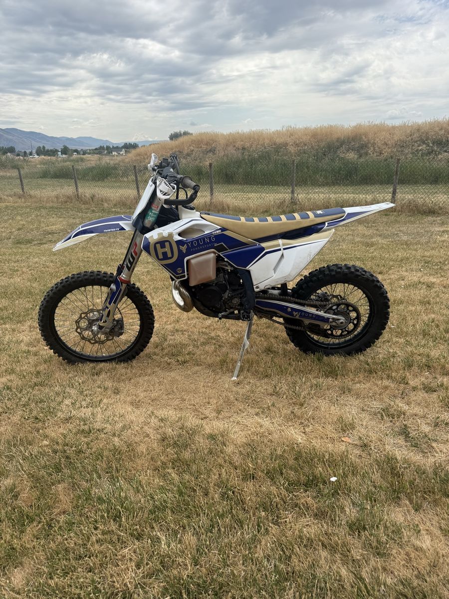 2023 Husqvarna TX 300 Dirt Bike - Custom Graphics, D.I.D. Dirtstar Rims, Many Upgrades