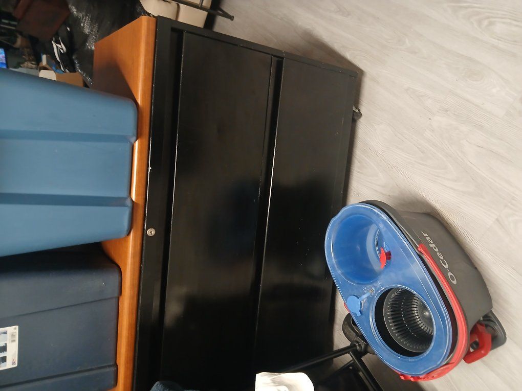 lateral filling cabinet