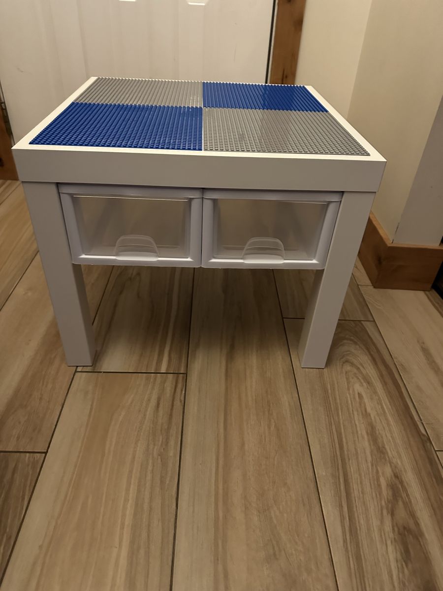 Lego Table