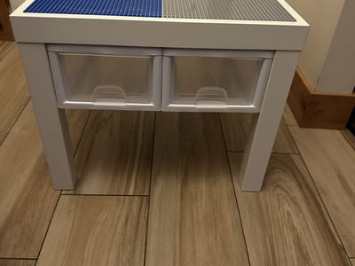Lego Table