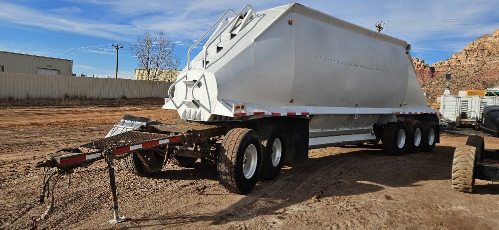 1988 Belly Dump Trialer