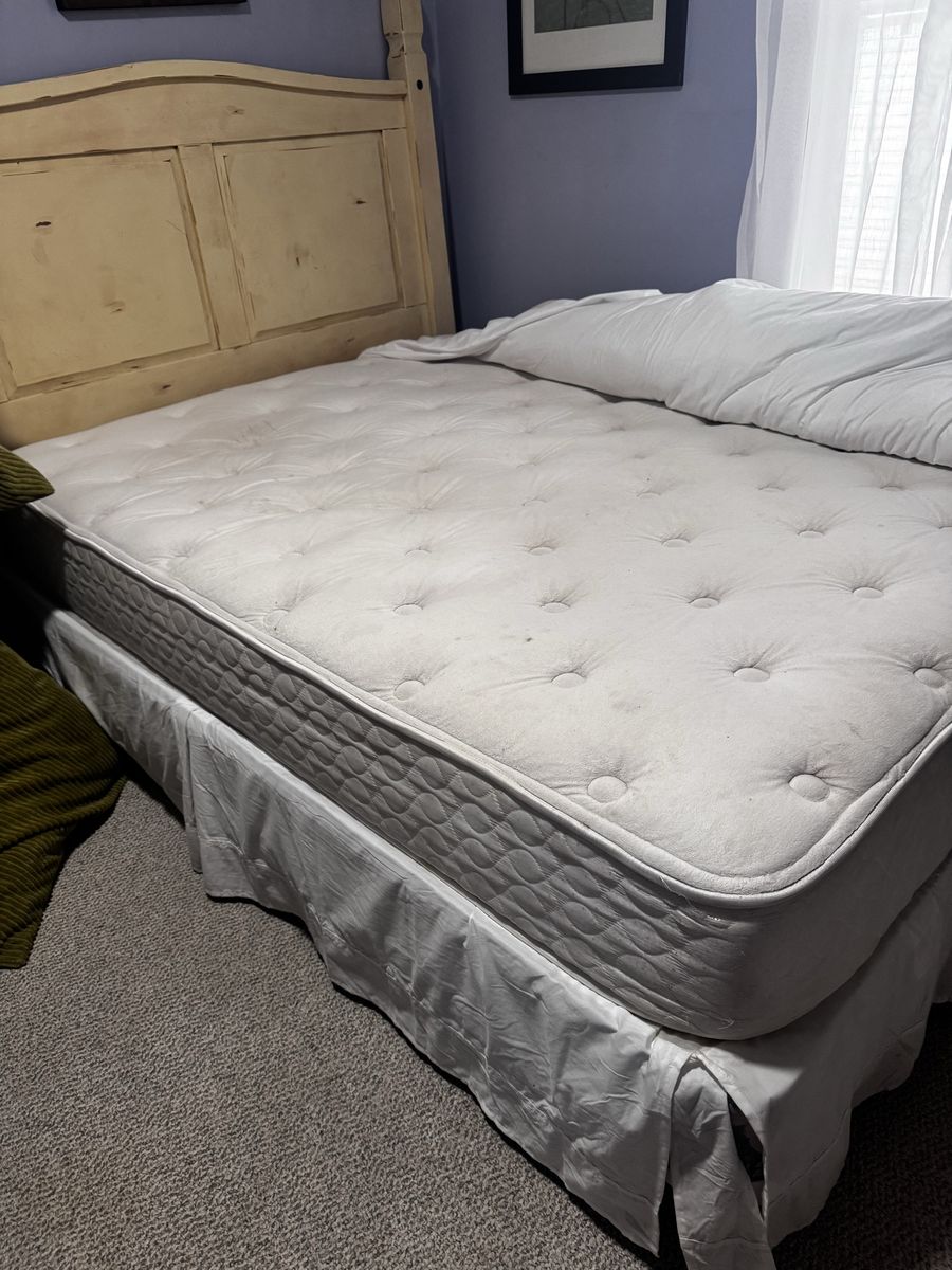 Queen Bed Set: Headboard, Mattress, Box Spring, and Frame - Complete Bedroom Solution