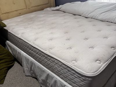 Queen Bed Set: Headboard, Mattress, Box Spring, and Frame - Complete Bedroom Solution