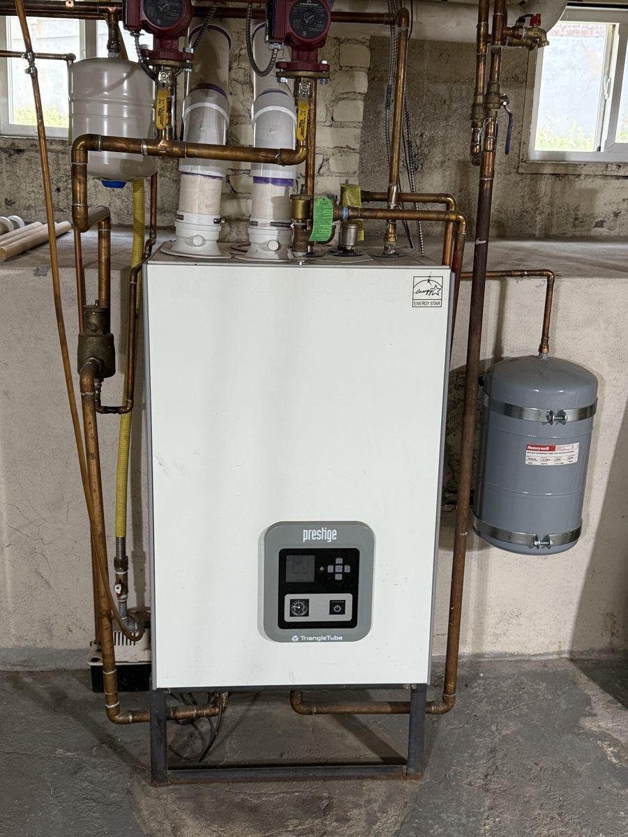 Boiler with 7 Radiators