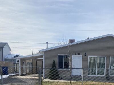 2 Bed 1 Bath Apartment For Rent