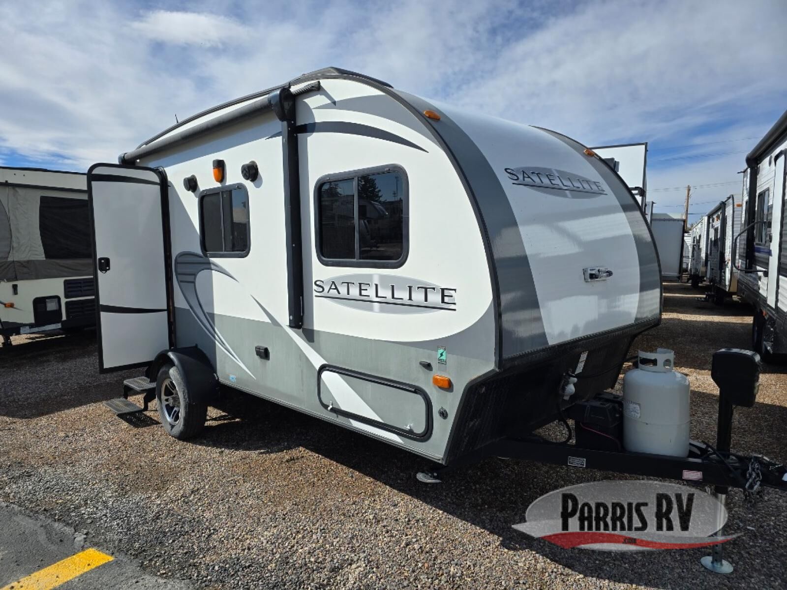 Used 2017 Starcraft Satellite 17RB