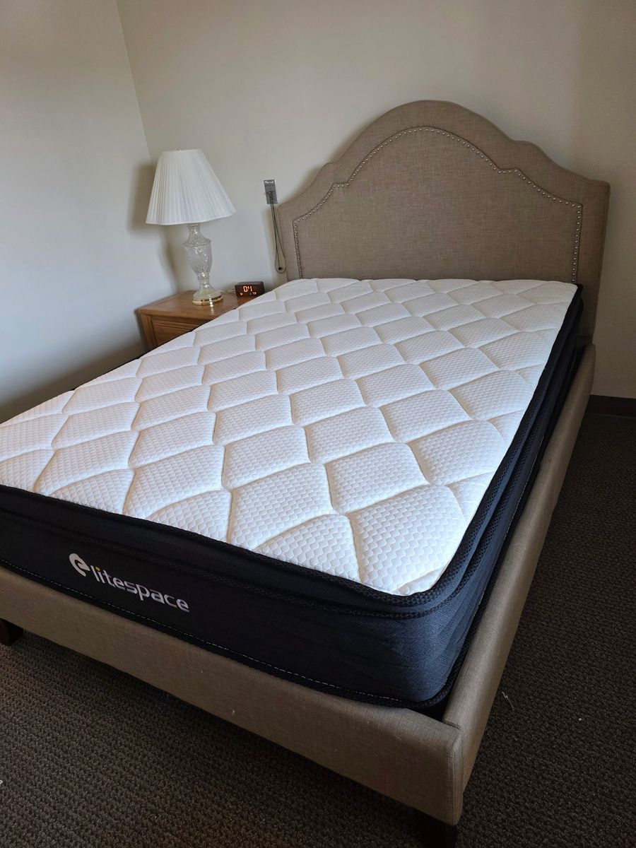 Elitespace White and Black Quilted Mattress with Upholstered Bed Frame
